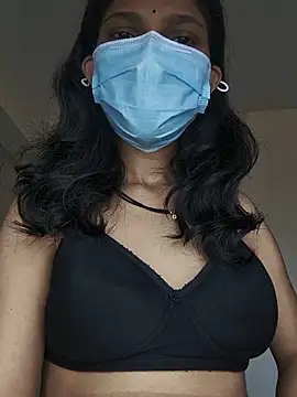 Shivani2002 online show from June 5, 2:51 am