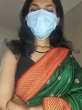 Shivani2002 online show from June 8, 2:56 am