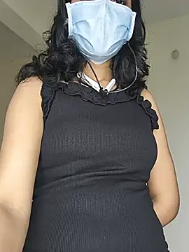 Shivani2002 online show from July 27, 10:00 am