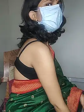 Shivani2002 online show from July 30, 10:03 am