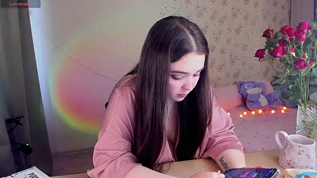 Alice next door online show from April 24, 11:34 am