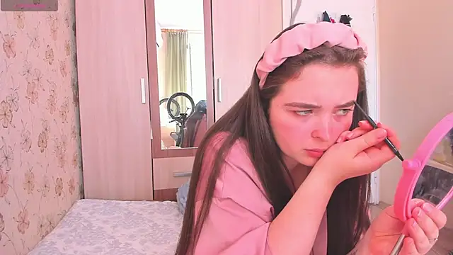 Alice next door online show from June 2, 11:23 am
