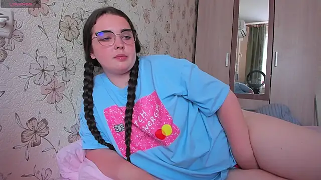 Alice next door online show from June 21, 10:51 am