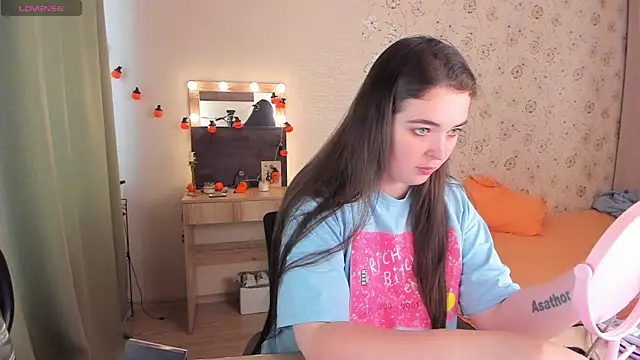 Alice next door online show from July 13, 9:56 am