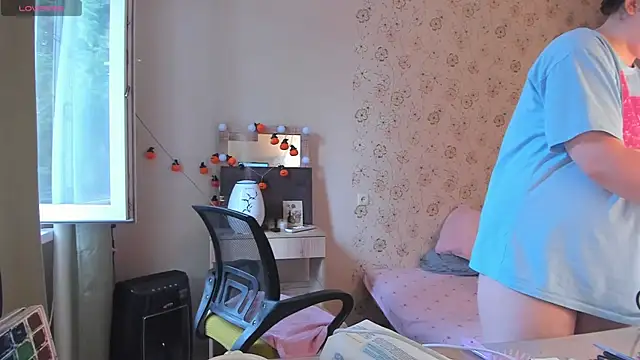 Alice next door online show from July 24, 9:51 am