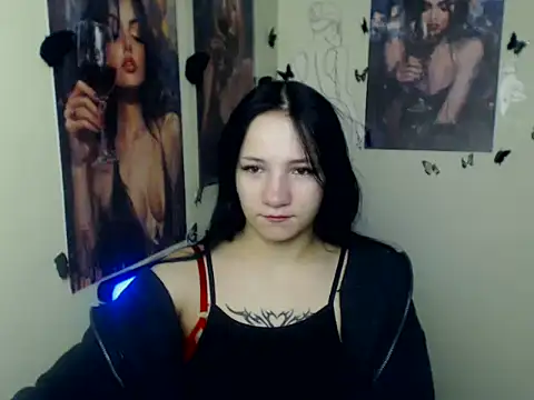 Em7MaA online show from February 8, 7:12 am