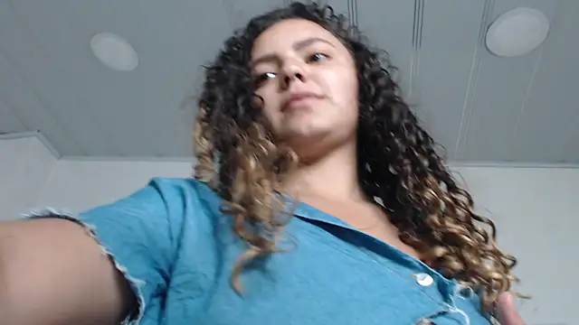 Giia Monroe online show from February 1, 2:48 pm