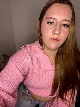 Snapshot of Cutie_blondie chatting on September 30, 7:08 pm Cutie blondie online show from September 30, 7:08 pm