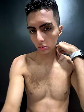 Mister Obsession online show from October 1, 6:58 pm