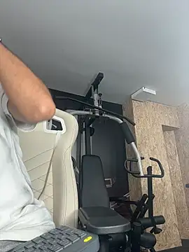 Mister Obsession online show from October 31, 7:04 pm