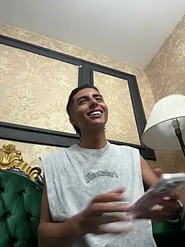 Mister Obsession online show from February 8, 7:06 pm