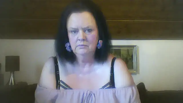 TiffanyMature online show from September 18, 2:19 pm