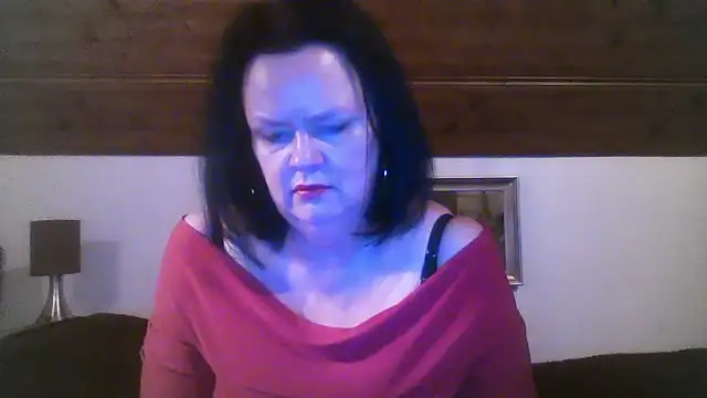 TiffanyMature online show from September 22, 8:22 pm
