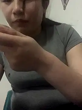 Snapshot of SSlady521 chatting on October 1, 2:23 pm SSlady521 online show from October 1, 2:23 pm