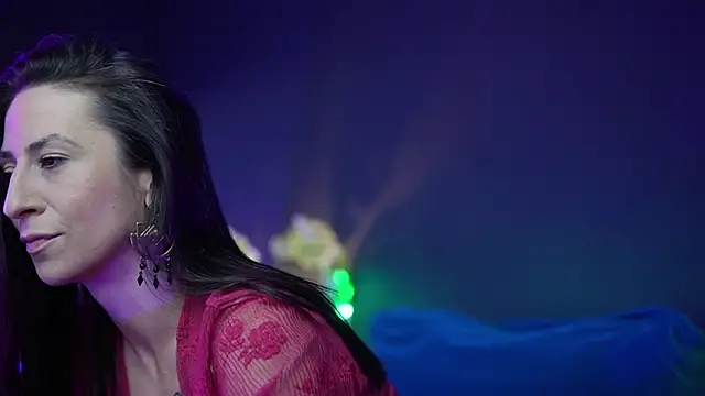 Snapshot of RubyRosa chatting on November 3, 11:04 pm RubyRosa online show from November 3, 11:04 pm