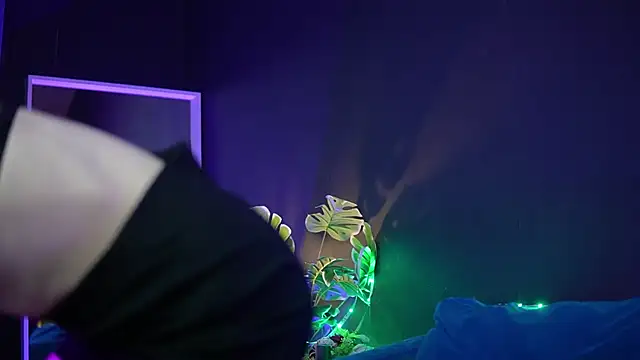 Snapshot of RubyRosa chatting on November 6, 11:37 pm RubyRosa online show from November 6, 11:37 pm