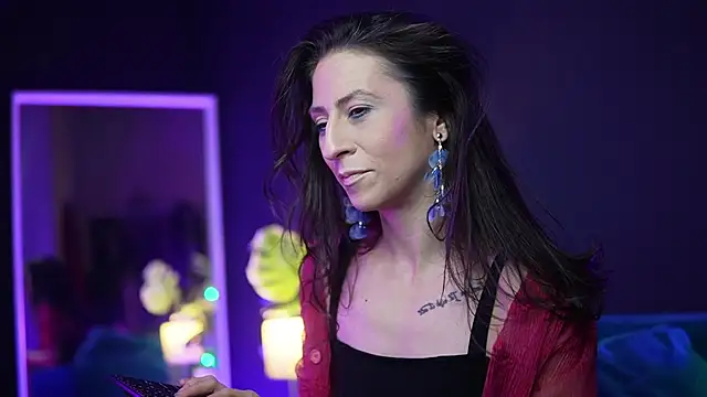 Snapshot of RubyRosa chatting on November 10, 11:04 pm RubyRosa online show from November 10, 11:04 pm