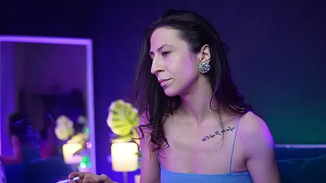 Snapshot of RubyRosa chatting on November 15, 10:48 pm RubyRosa online show from November 15, 10:48 pm