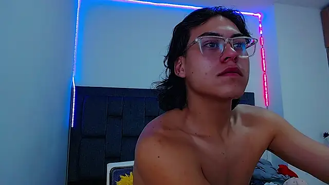 dirty model online show from September 10, 7:08 am