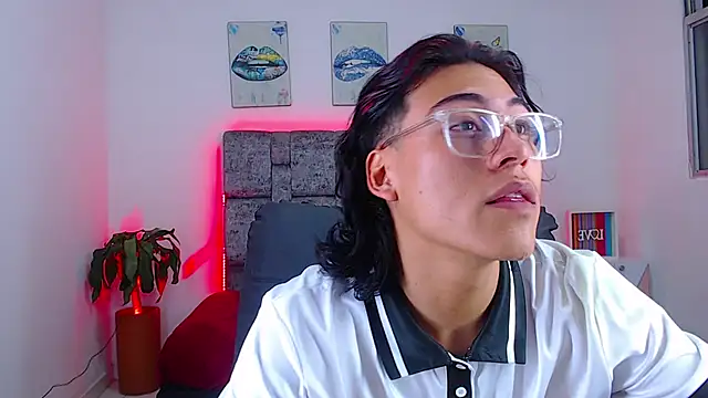 dirty model online show from October 15, 11:16 pm