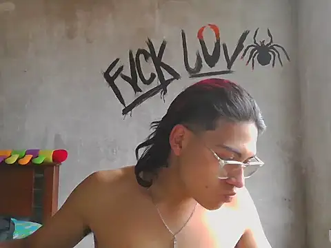 dirty model online show from February 25, 9:57 pm