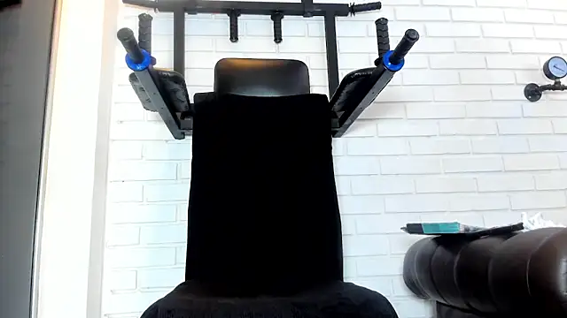 ItaloMoore online show from February 28, 12:28 pm