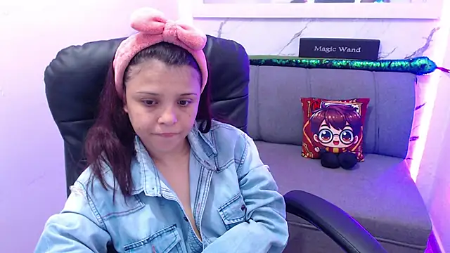 minnie cake online show from October 6, 10:07 pm