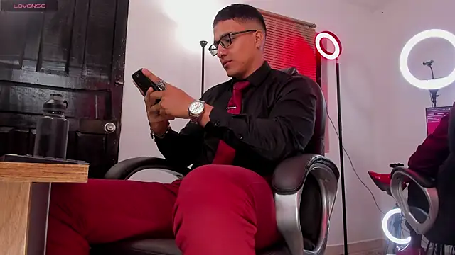 Snapshot of Dash_Bukoski chatting on October 4, 11:52 am Dash Bukoski online show from October 4, 11:52 am