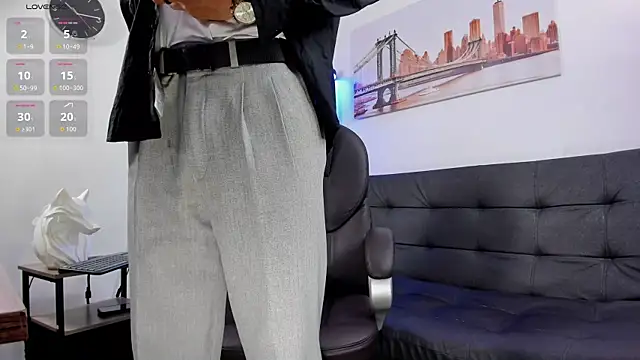 Snapshot of Dash_Bukoski chatting on October 20, 1:55 pm Dash Bukoski online show from October 20, 1:55 pm