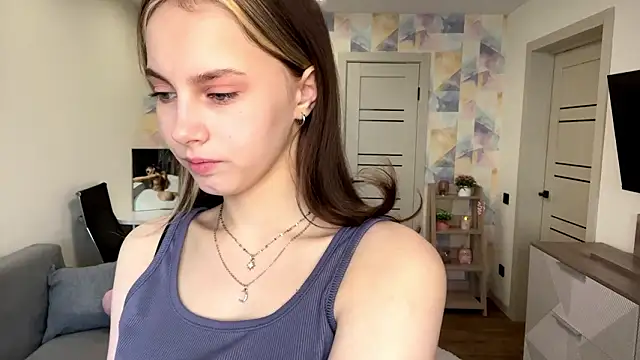 Snapshot of NylaNadler chatting on February 17, 6:10 am NylaNadler online show from February 17, 6:10 am