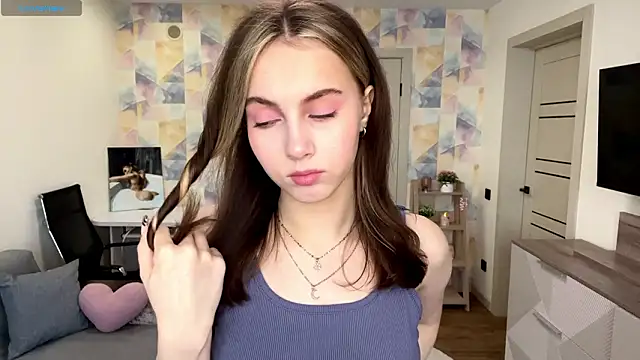 Snapshot of NylaNadler chatting on February 21, 6:03 am NylaNadler online show from February 21, 6:03 am