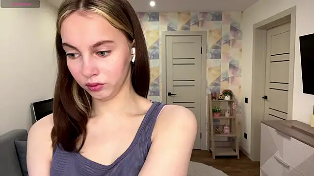 Snapshot of NylaNadler chatting on March 9, 4:05 am NylaNadler online show from March 9, 4:05 am