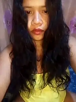 Snapshot of hotmomma8 chatting on May 3, 2:12 pm hotmomma8 online show from May 3, 2:12 pm