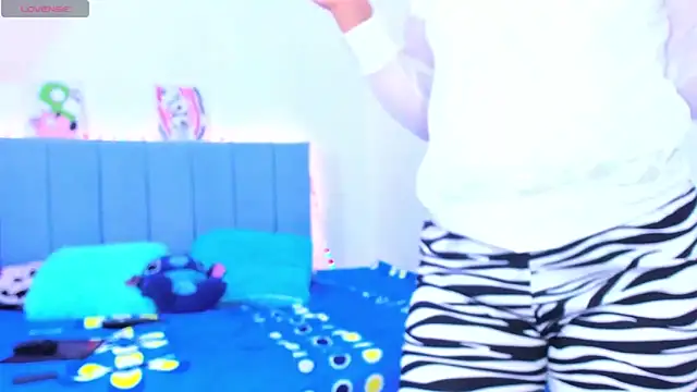 penelopestar 2 online show from September 11, 3:17 am