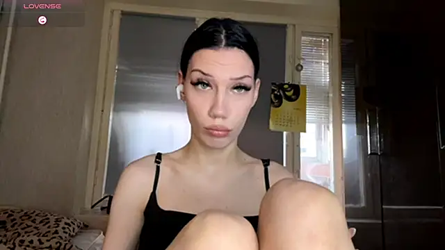 Snapshot of AlfredaBillegas chatting on October 30, 6:15 am AlfredaBillegas online show from October 30, 6:15 am