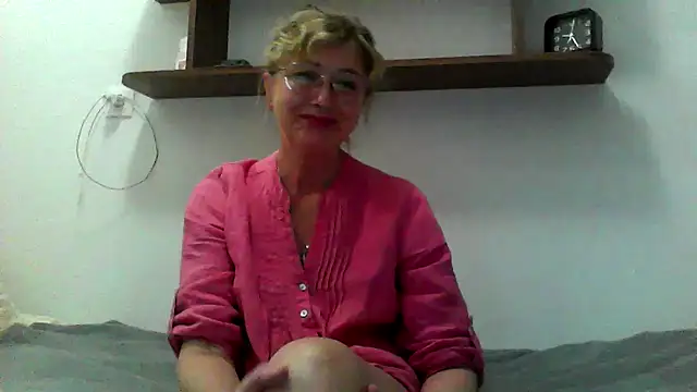 Snapshot of IrynaMolbertx chatting on September 17, 7:26 pm IrynaMolbertx online show from September 17, 7:26 pm