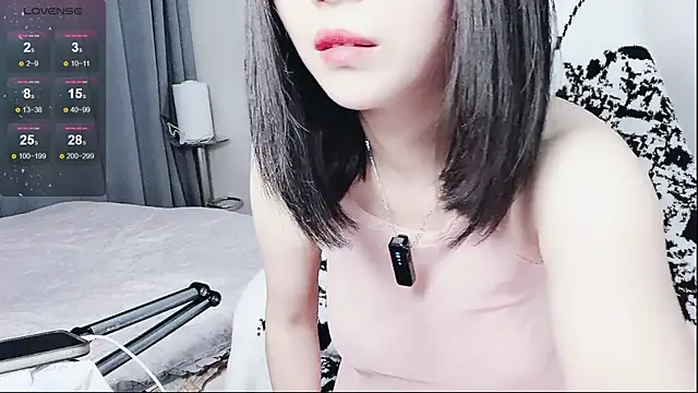 Amy-i online show from November 3, 10:49 am