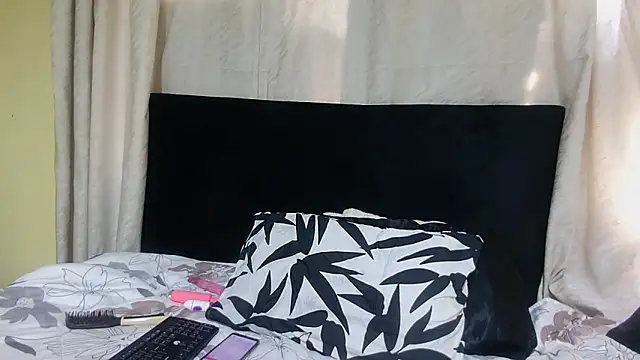 ThiqueKitten online show from September 14, 8:24 am