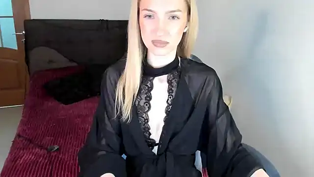 AndrianaBelle online show from November 9, 6:28 pm