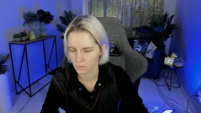 BethanyCloud online show from November 3, 5:31 am