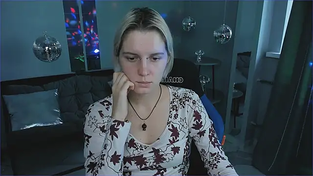 BethanyCloud online show from November 5, 6:02 am