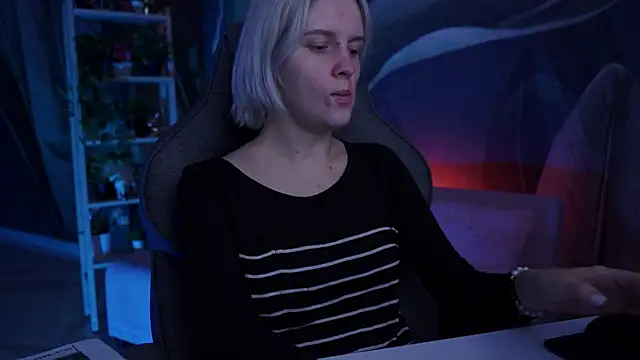 BethanyCloud online show from November 6, 5:30 am