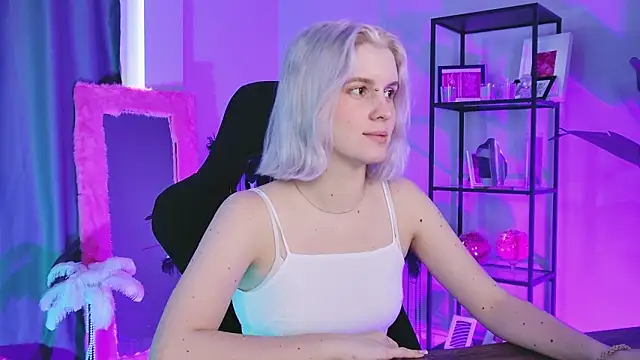 BethanyCloud online show from March 25, 5:24 am