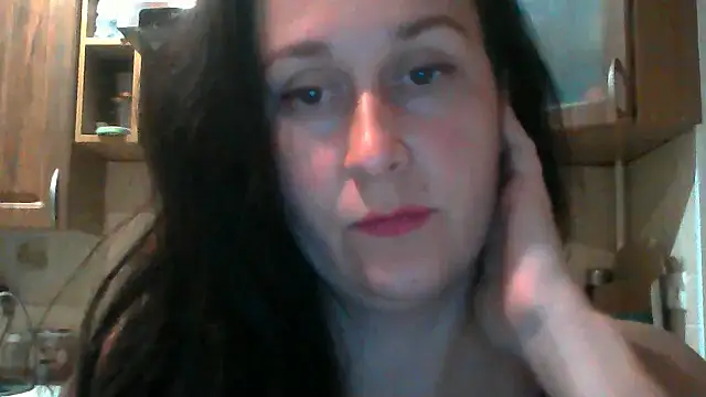 Amandda  online show from September 16, 6:20 pm