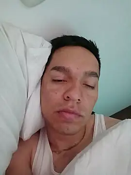 Snapshot of Carl_Strip chatting on October 7, 4:48 pm Carl Strip online show from October 7, 4:48 pm