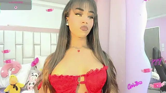 Snapshot of DarliingSweet chatting on June 14, 3:47 pm DarliingSweet online show from June 14, 3:47 pm