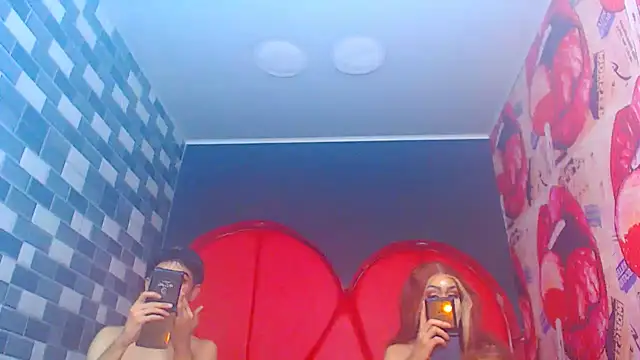 julessxcharlotte online show from February 9, 2:21 pm