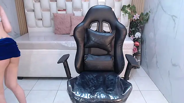 Snapshot of jass_thompson_s chatting on November 7, 12:38 pm jass thompson s online show from November 7, 12:38 pm