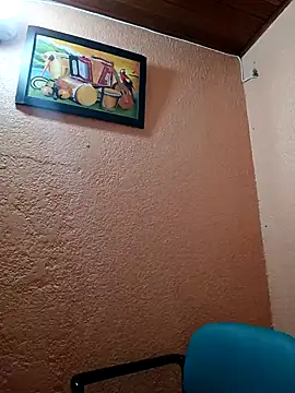 Snapshot of Mia-Glow chatting on October 20, 11:54 am Mia-Glow online show from October 20, 11:54 am