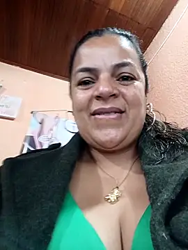 Mia-Glow online show from February 3, 12:10 pm